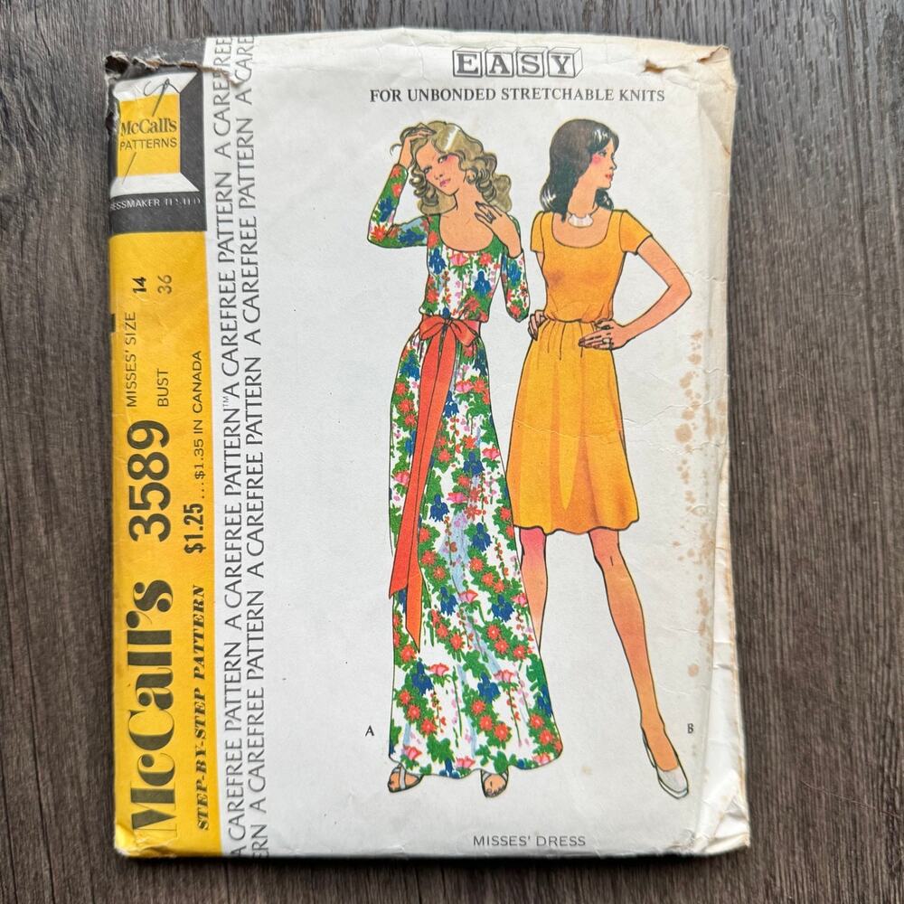 UNCUT Vintage 1970s McCalls 3589 Sewing Pattern Womens Size S Maxi & Mini Dress